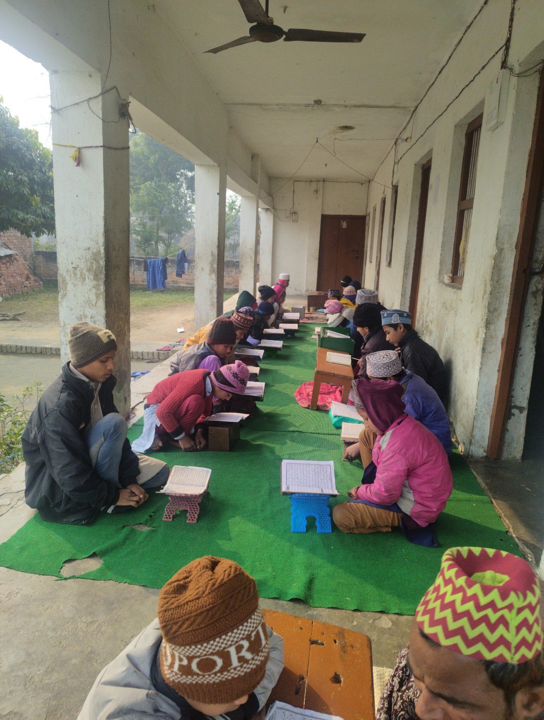 Students reciting Quran